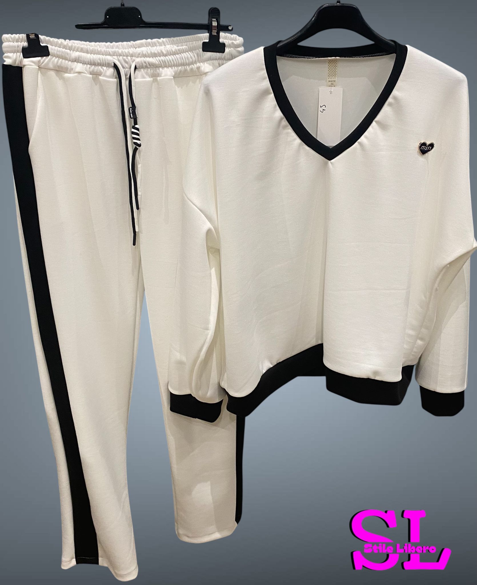 Completo spilla cuore