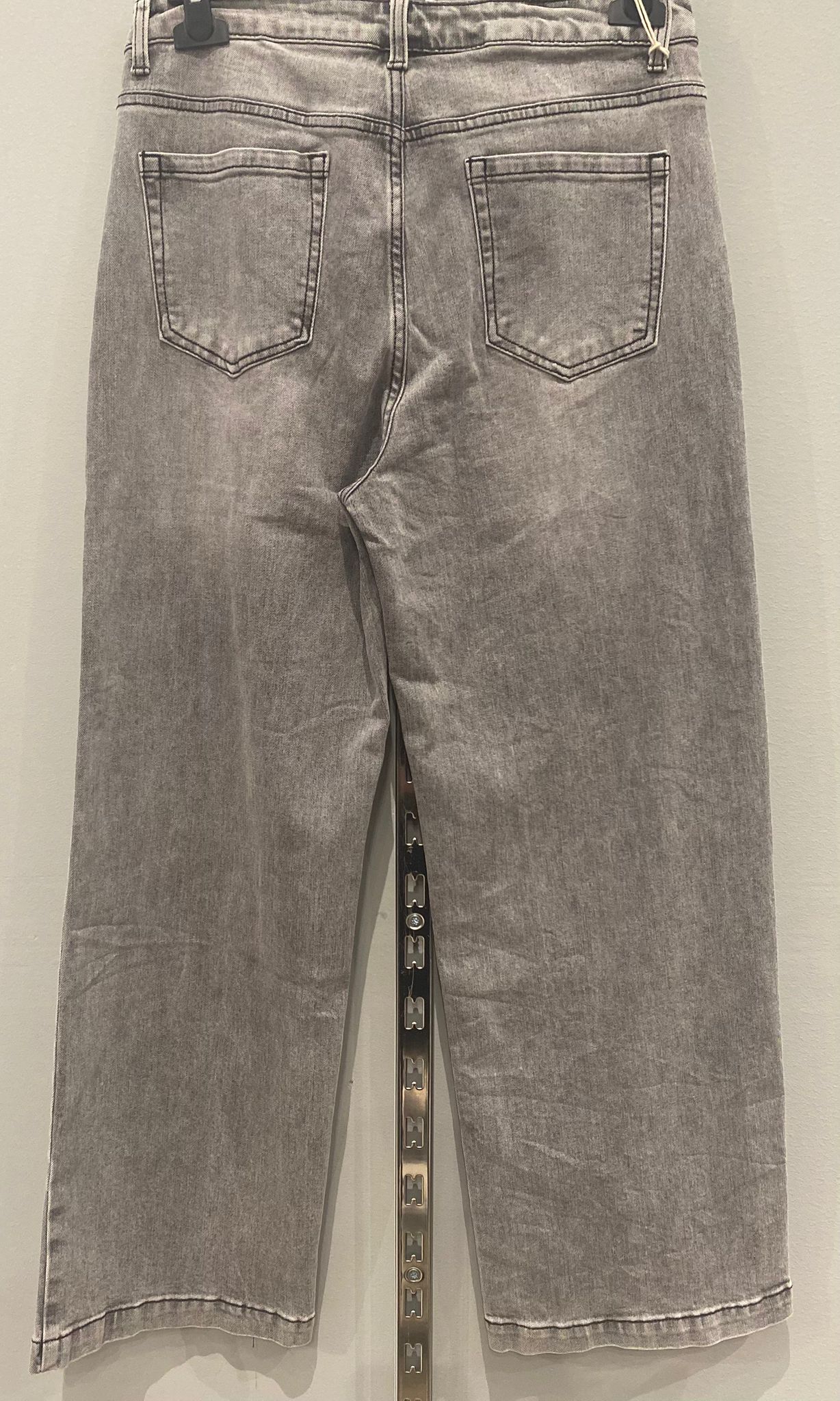 Jeans grigio bottoni